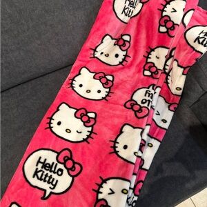 Hello Kitty Pink and White Throw Blanket Bubble